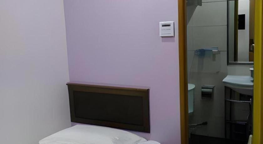 Id Hotel Yayasan Segamat Eksteriør bilde