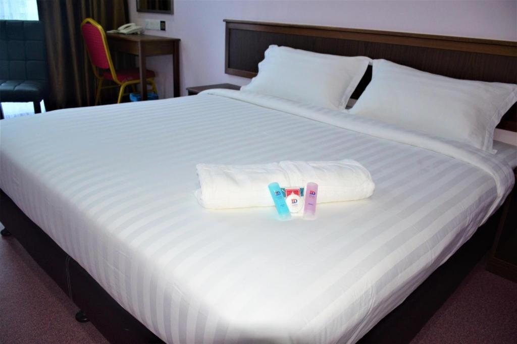 Id Hotel Yayasan Segamat Eksteriør bilde