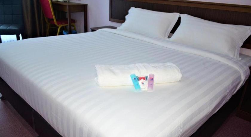 Id Hotel Yayasan Segamat Eksteriør bilde