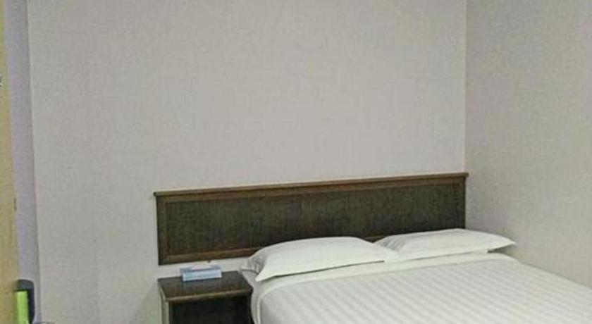 Id Hotel Yayasan Segamat Eksteriør bilde